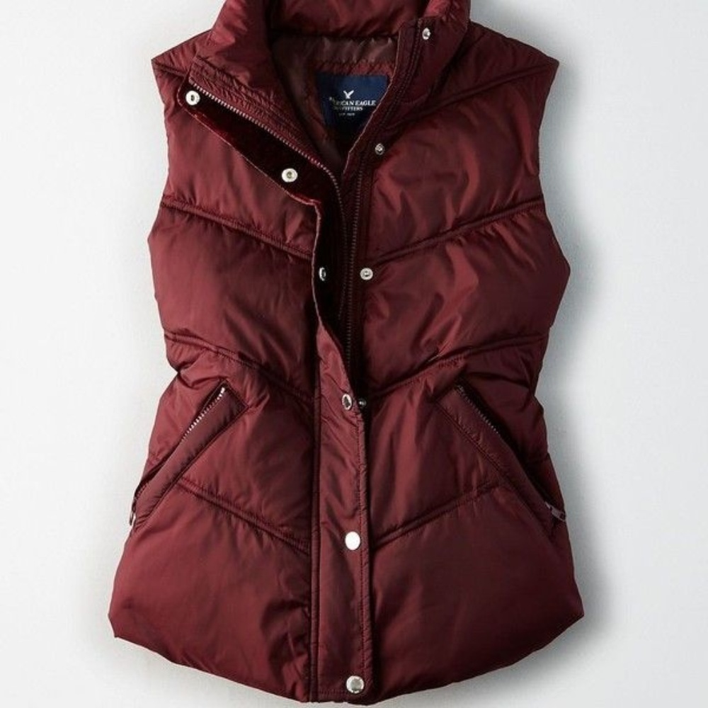 American Eagle Puffer Vest Size XXL